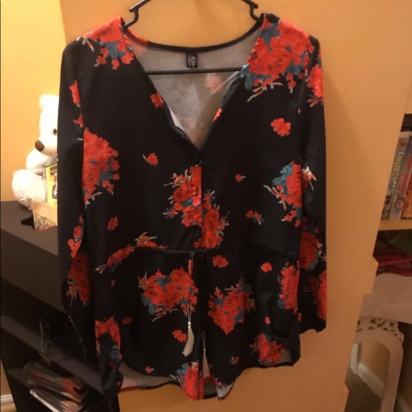 Romper - Picture 2 of 2